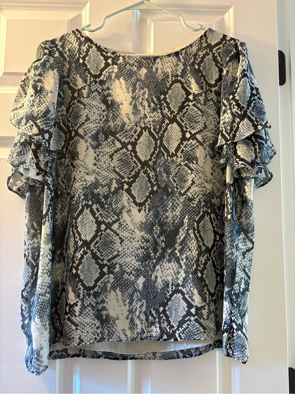Vince Camuto Black and White Snake-Print Ruffle Sleeve Blouse